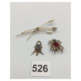 COSTUME JEWELRY BROOCHES, GOLD-TONE FLORAL W/