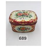 VTG FLORAL DECORATED TIN, HINGED LID, CONTAINS