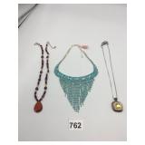 COSTUME NECKLACE, BEADED STRAND W/ DRUZY-STYLE