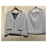 STIZZOLI KNIT SUIT, JACKET W/ BUTTON FRONT,