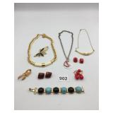 COSTUME JEWELRY ASSORTMENT, GOLD-TONE CHAIN