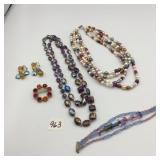 COSTUME JEWELRY ASSORTMENT, MULTI-STRAND PEARL