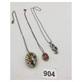 METAL CHAIN NECKLACES, INCL SEAHORSE PENDANT,