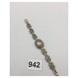 MARCASITE-STYLE METAL WRISTWATCH, OVAL CASE,