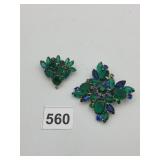 METAL-TONE COSTUME BROOCHES, GREEN AND BLUE