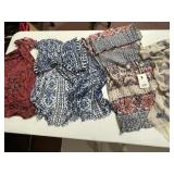 ASSORTED TEXTILES AND ACCESSORIES, INCLUDES