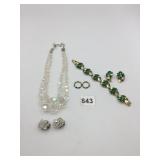 VTG EISNER JEWELRY SET, GOLD-TONE METAL, GREEN