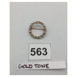 GOLD-TONE COSTUME CIRCLE BROOCH, CLEAR