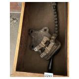 VTG CAST IRON CHAIN HOIST, RATCHET MECHANISM,