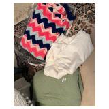 CROCHETED AFGHAN THROW, ZIGZAG PATTERN,