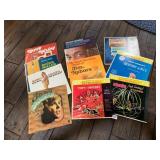 ASSORTED VINYL RECORDS, INCLUDES ANNE MURRAY,