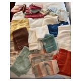 ASSORTED COTTON BATH TOWELS, HAND TOWELS, AND