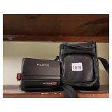 POLAROID AUTOFOCUS 660 CAMERA, BLACK PLASTIC