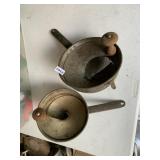 VTG DILVER MFG CO FOOD MILLS, METAL CONSTRUCTION