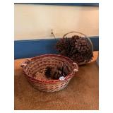 WICKER BASKETS, ROUND FORM, INTEGRATED HANDLES,