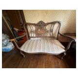 VTG MAHOGANY SETTEE, CARVED CREST, INLAY OVAL