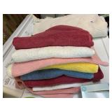 ASSORTED COTTON BATH TOWELS, MULTICOLORED,