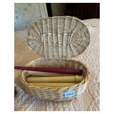 WOVEN WICKER BASKET W/ LID, ASSORTED TAPER