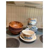 CHI TIANG CHINA SOUP BOWLS W/ HANDLES, FLORAL
