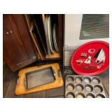 VTG RED METAL SERVING TRAY, CHEF GRAPHIC, MUFFIN
