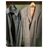 LONDON TOWNE TRENCH COAT, SIZE 42 LONG, GREY,