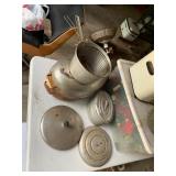 MIRRO ALUMINUM VAPO-SEAL COOKWARE, INCLUDES OVAL