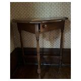 VTG WOOD SIDE TABLE, SEMI-CIRCULAR TOP, SINGLE