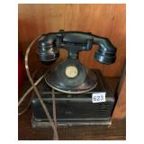 VTG BLACK METAL DESK TELEPHONE, CRADLE STYLE,