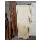 METAL STORAGE CABINET, SINGLE DOOR, INTERIOR