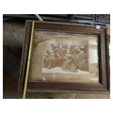 VTG PHOTOGRAPH, FAMILY PORTRAIT, SEPIA TONE, OAK