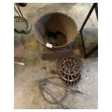 CAST IRON STOVE BASE, INCLUDES REMOVABLE GRATES