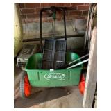 SCOTTS ACCUGREEN BROADCAST SPREADER, PLASTIC