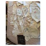 ASSORTED VTG LINENS, DOILIES, EMBROIDERED TABLE