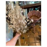 DRIED LUNARIA BOTANICALS, PINK WICKER BASKET ON