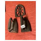 VTG CAST IRON SAD IRONS, W/ PIERCED METAL TRIVET,