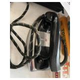 GENERAL ELECTRIC AUTOMATIC IRON, CAT NO 119F32,