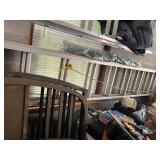 ALUMINUM EXTENSION LADDER, 31 RUNGS, METAL