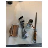 VTG KITCHEN TOOLS, INCLUDES HAND-CRANK EGG