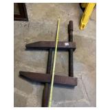 VTG WOODEN HAND SCREW CLAMP, DUAL THREADED
