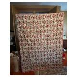 VTG FLORAL PRINT QUILT, PINK BINDING, HAND-TIED