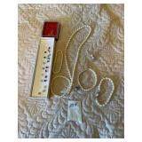 COSTUME JEWELRY, PEARL-STYLE NECKLACES,