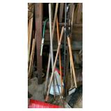 ASSORTED GARDEN TOOLS, INCLUDES SNOW SHOVEL, LEAF