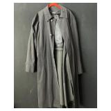 CLAIBORNE, TRENCH COAT, BELTED, BUTTON FRONT,