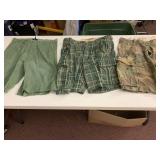 ASSORTED MENS SHORTS, INCLUDES FINTEK,