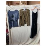 CALVIN KLEIN JEANS STUDDED T-SHIRT, CHICO