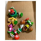 NINTENDO SUPER MARIO MINIATURE FIGURES, INCLUDES