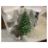 MR. CHRISTMAS CERAMIC CHRISTMAS TREE, LIGHTED,