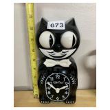 KIT-CAT KLOCK, PLASTIC CONSTRUCTION, WHITE BOW