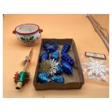TELEFLORA GIFT HOLLY BOWL, ASSORTED BLUE GLASS