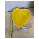 ART GLASS DISH, HEART SHAPE, YELLOW INTERIOR,